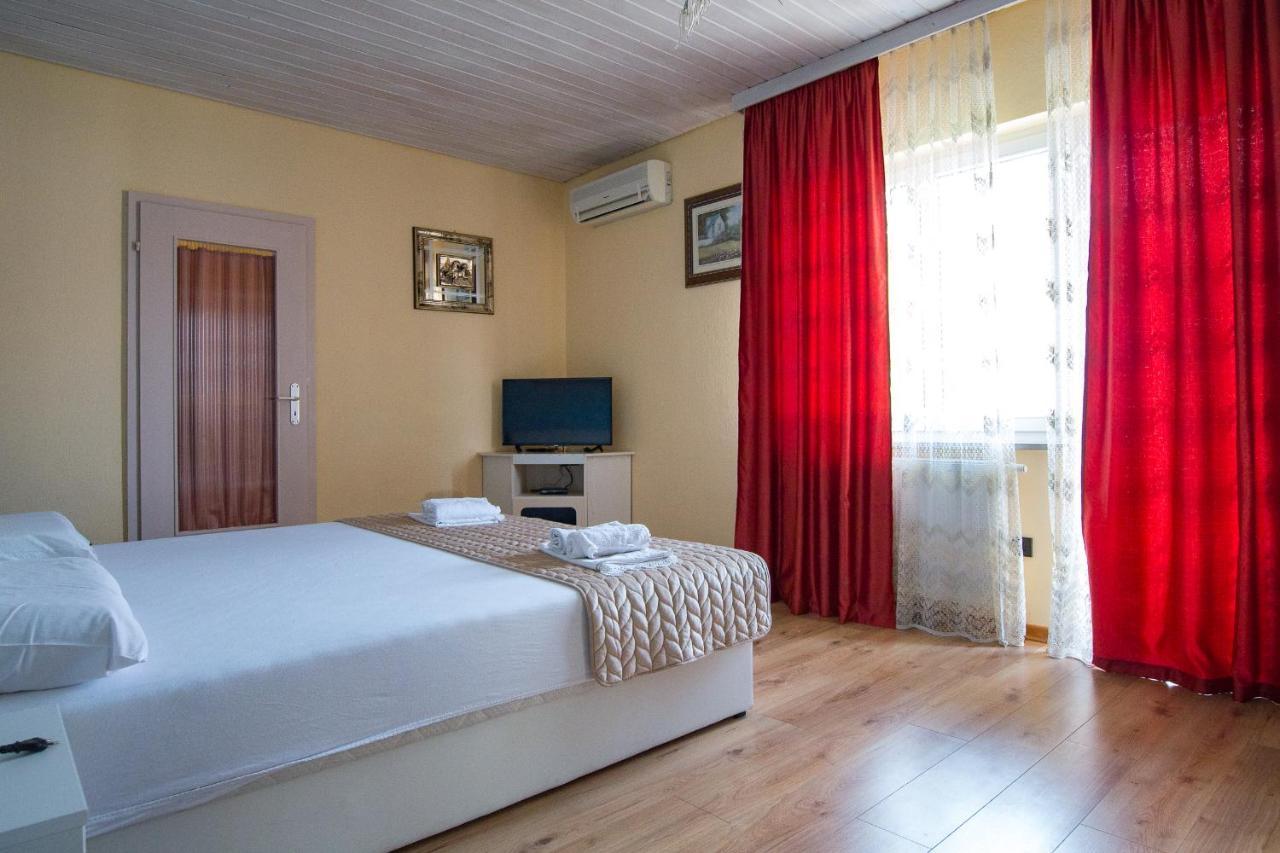 Apartments Babaja Omiš Exterior foto